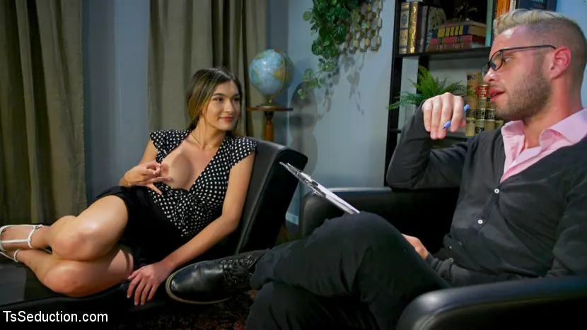 Kink TS 'The Good Doctor: Bad Girl Andylynn Payne Visits Dr. Wolf Hudson' starring Andylynn Payne (Photo 4)