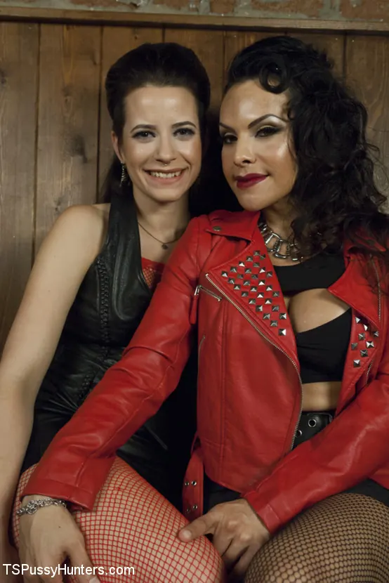 TS Foxxy in 'Foxxy and Her Girlfriend' from 'Kink TS' (Photo 1) Kink TS 'Foxxy and Her Girlfriend' starring TS Foxxy (Photo 1)